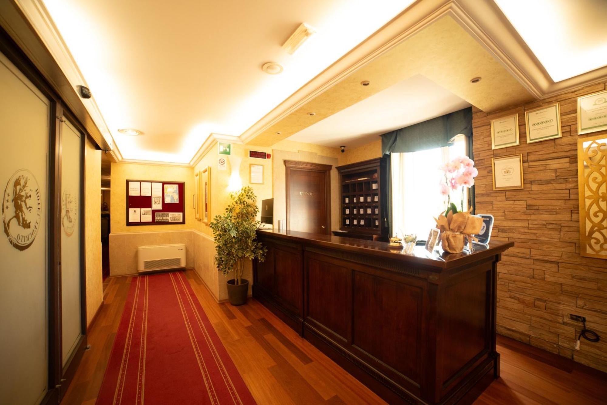 Teocrito Hotel